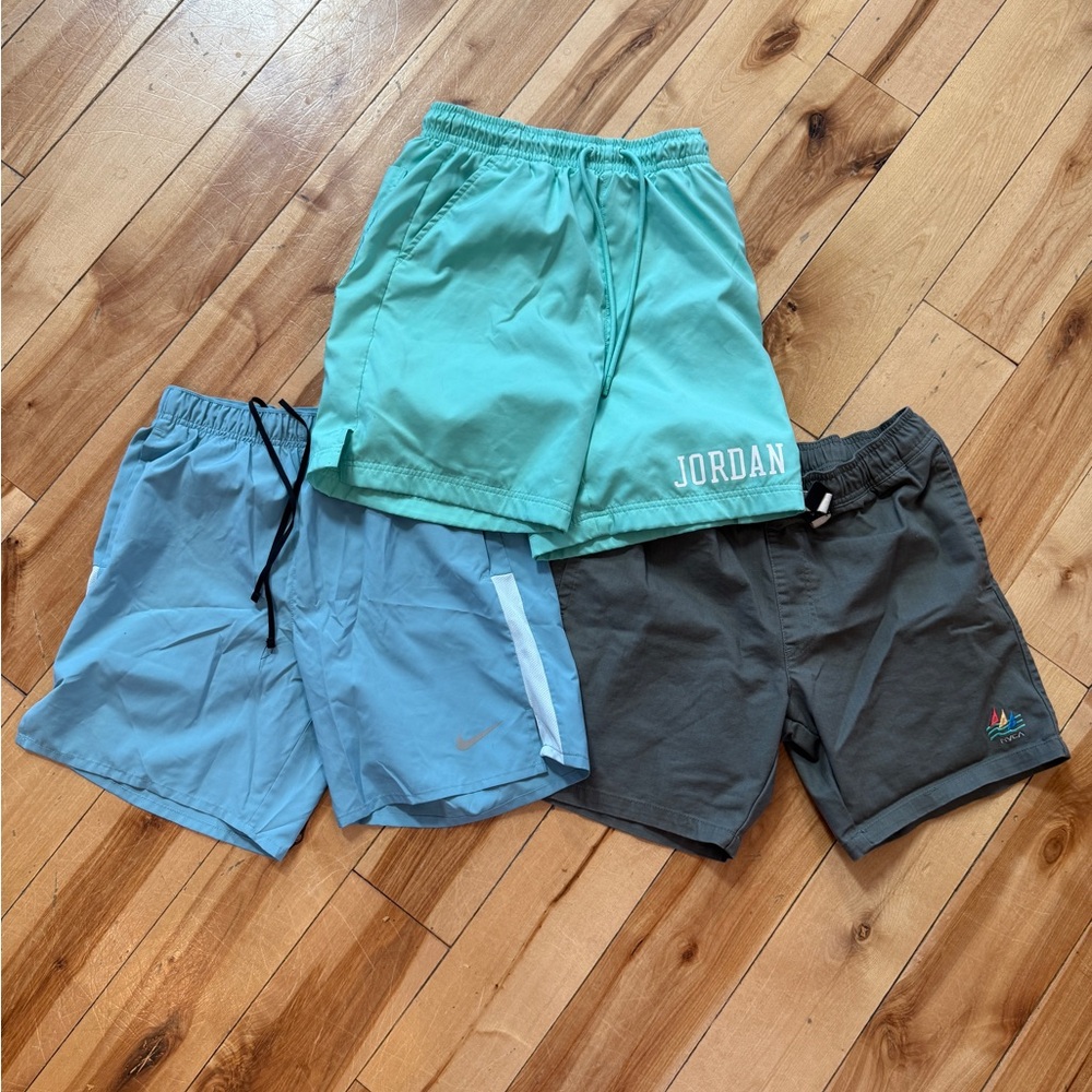 NWOT Lot of 3 Nike/RVCA Men’s shorts Small